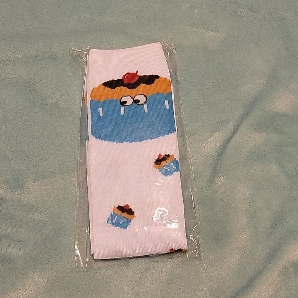 Cupcake socks size 8-11